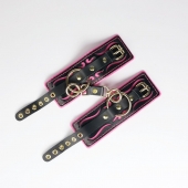 Черные кожаные наручники с розовой строчкой - Crazy Handmade - купить с доставкой в Элисте