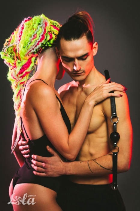 Черный кляп-шарик  Love Spell - Lola Games - купить с доставкой в Элисте